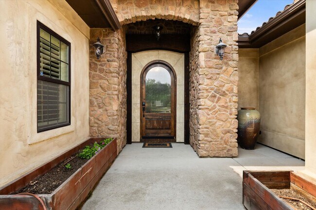 Building Photo - Luxury Furnished 4-Bedroom Home in Eagle's Bella Terra Neighborhood