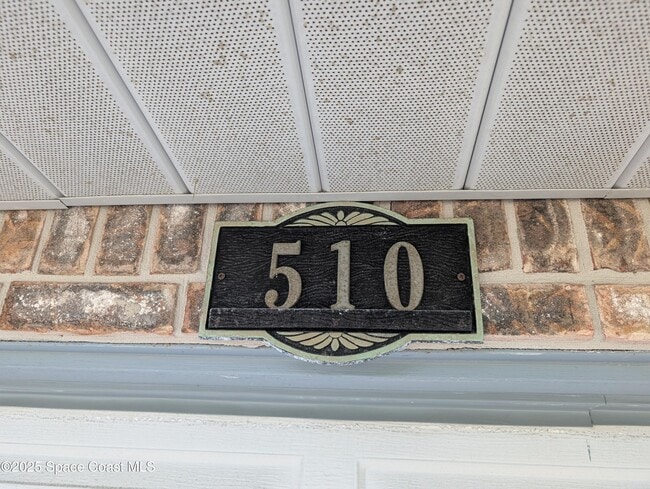 Building Photo - 510 Clifton Dr