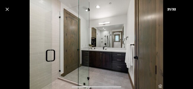Building Photo - 364 Red Ledges Village Way