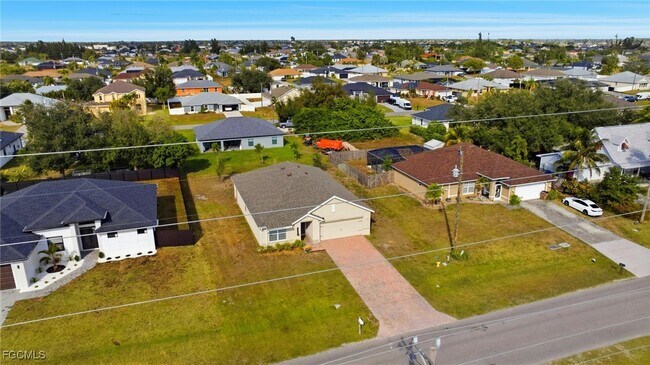 Building Photo - 1917 SW 4th St