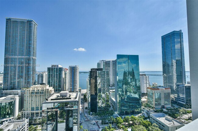 Primary Photo - 1250 S Miami Ave