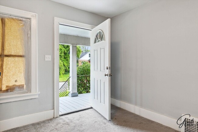 Building Photo - $1,200/month - 3 Bed 1 Bath Single Family ...