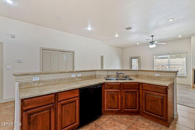 Building Photo - 5557 Gustavo Madrid Ln