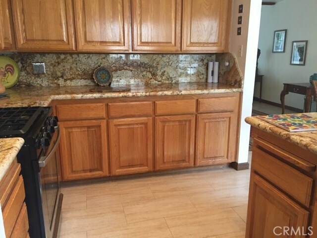 Building Photo - 8694 Villa La Jolla Dr