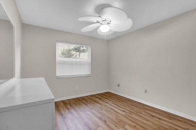 Building Photo - 2665 NW 41st St