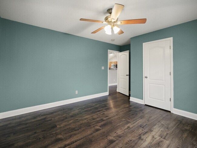 Building Photo - 6554 Colossal Ln