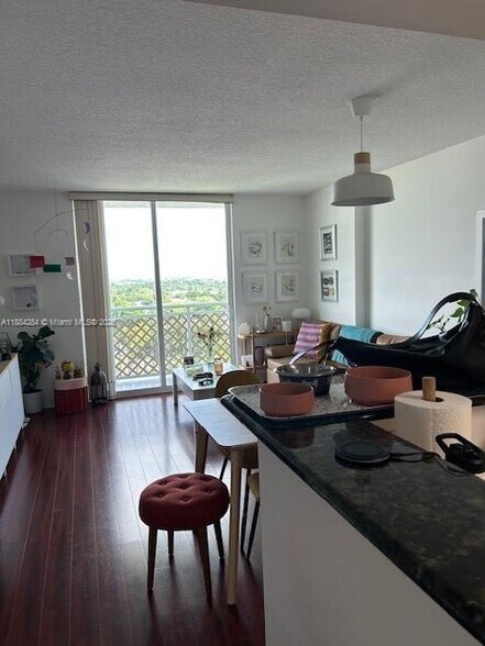 Building Photo - 3000 Coral Way