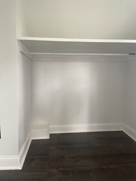 Building Photo - 701 Academy Rd