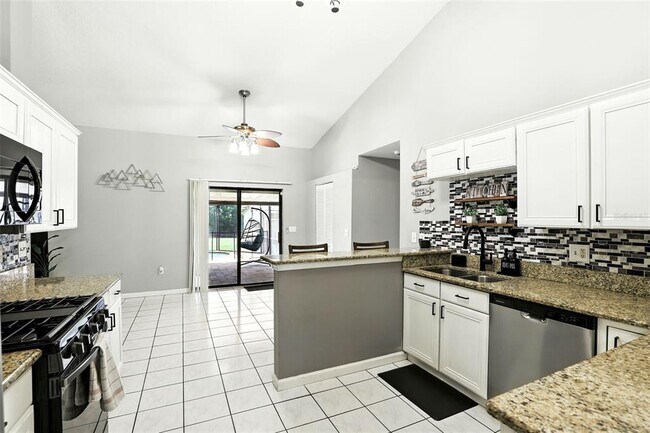 Building Photo - 7708 Eden Park Rd