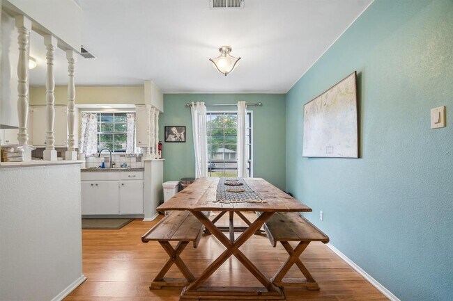 Building Photo - 5409 Hunters Glen