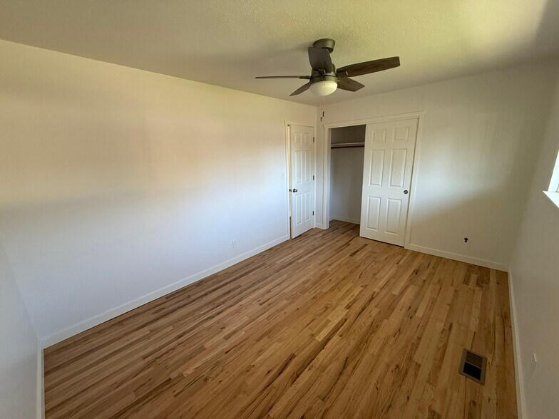 Building Photo - 406 N Morrison Rd