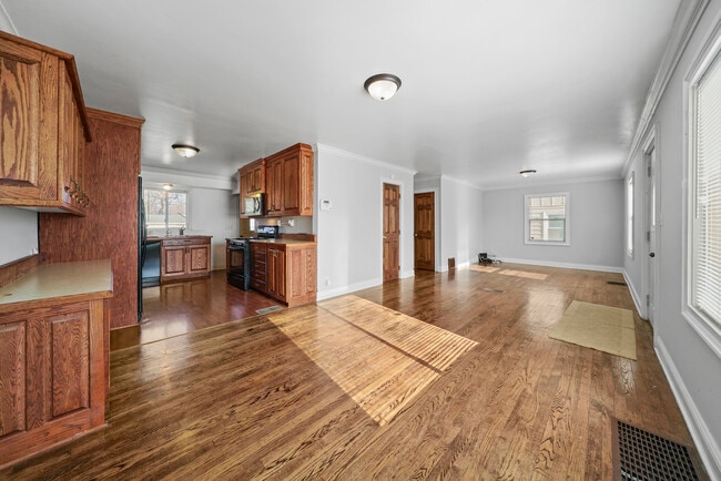 Building Photo - 2512 Salem Blvd