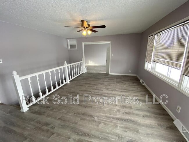 Building Photo - 4703 E 17th St