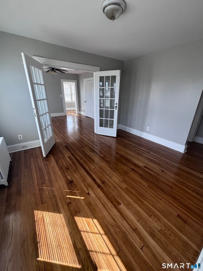 Building Photo - 624 Bishop Ave