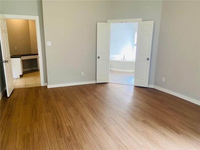 Building Photo - 1836 Chasewood Dr