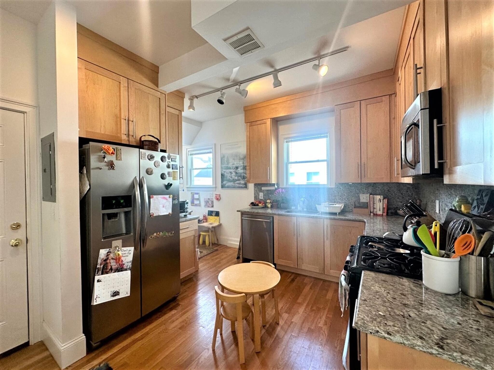 Building Photo - 20 Concord Ave