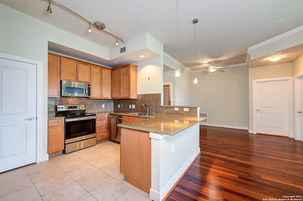 Building Photo - 7342 Oak Manor Dr