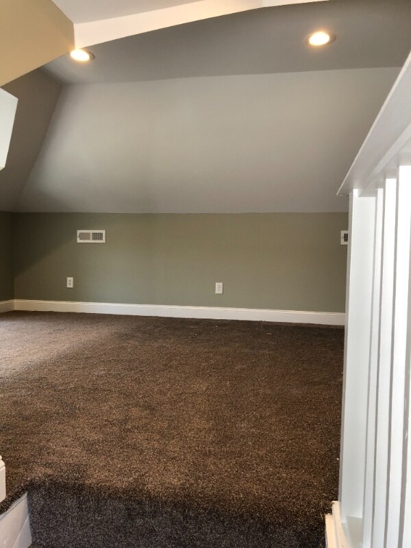 Building Photo - 830 9th Ave