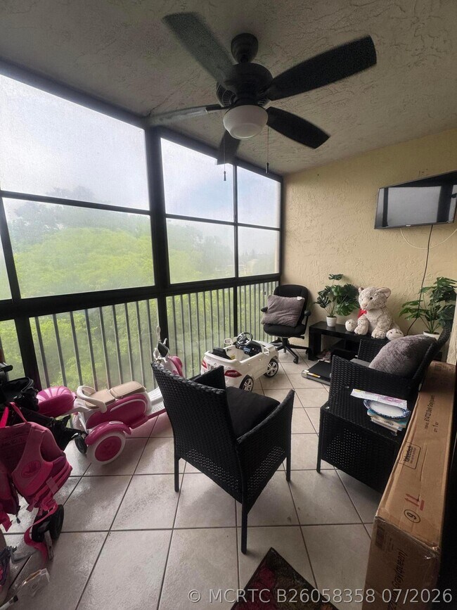 Building Photo - 6575 W Oakland Park Blvd