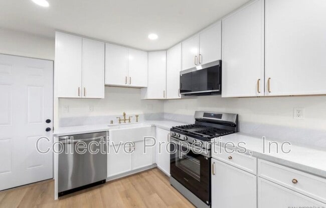 Building Photo - 736 18th St
