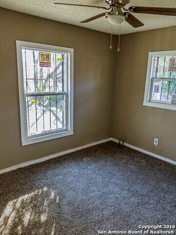 Building Photo - 1026 Edison Dr