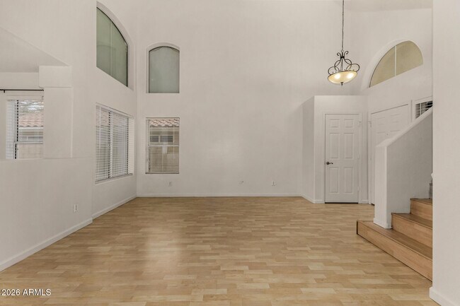 Building Photo - 1343 E Angela Dr