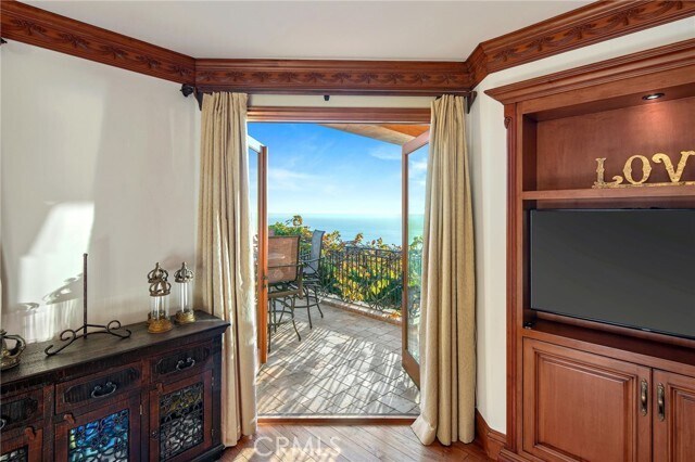 Building Photo - 20 Le Conte