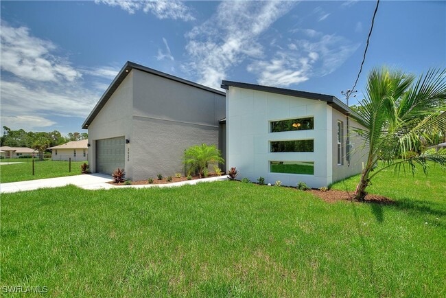 Building Photo - 3584 Laslo Ave