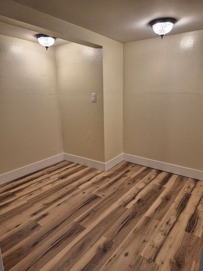 Building Photo - Cozy 1 bedroom close to Seattle Ferry and ...