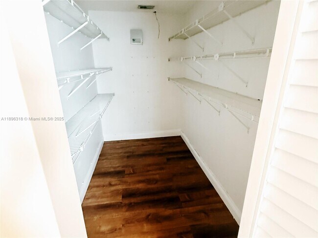 Building Photo - 15163 SW 94th Terrace