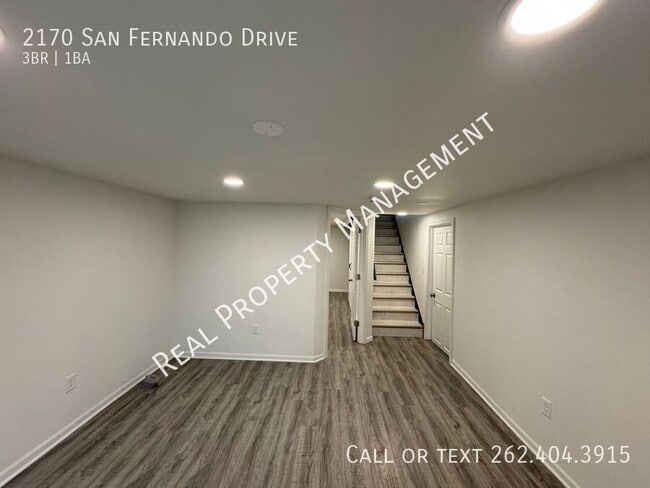 Building Photo - 2170 San Fernando Dr