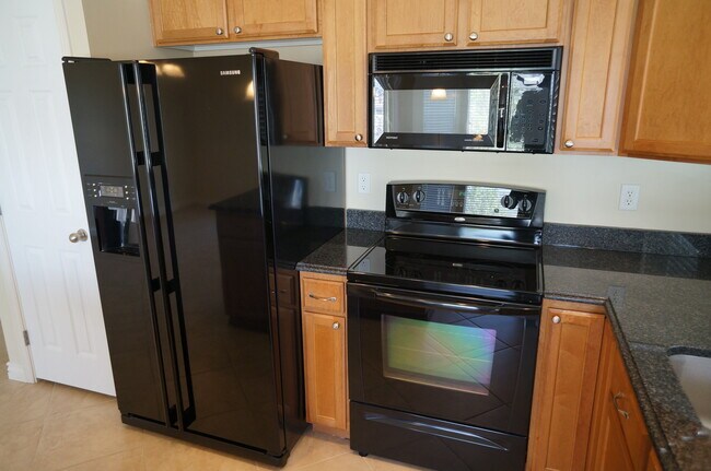 Building Photo - 944 Longleaf Dr