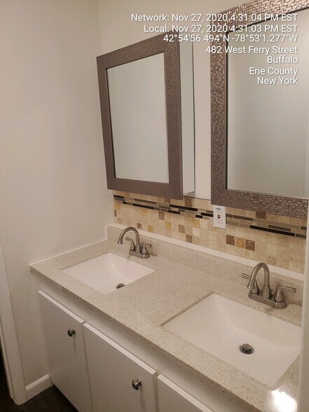 Building Photo - 482 West Ferry