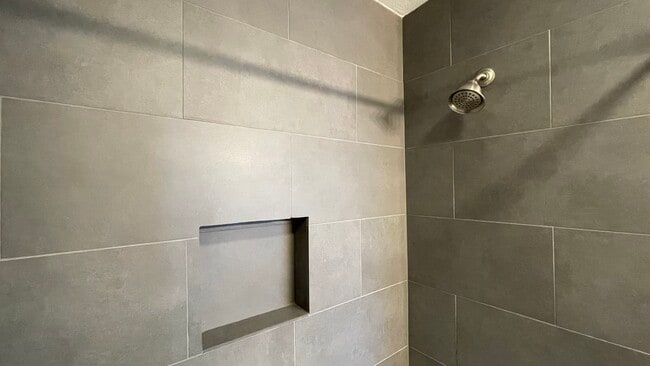 Building Photo - 521 Ferguson St