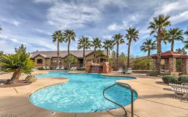 Building Photo - 8250 N Grand Canyon Dr