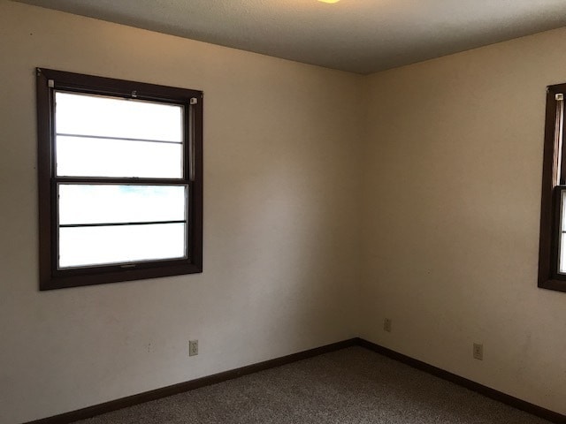 Building Photo - 3 Bedroom Duplex w/Garage in north-central Ames