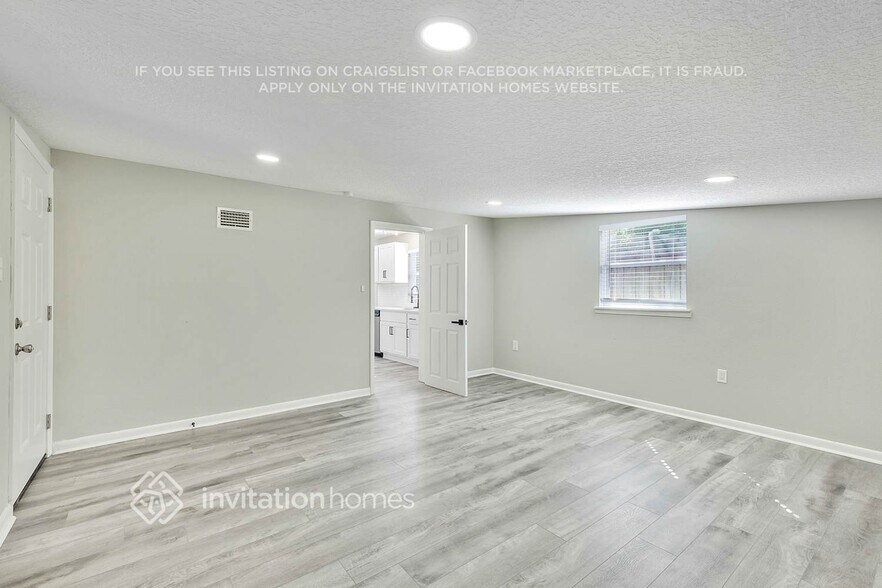 Building Photo - 309 Edson Dr