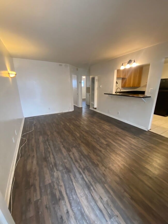Building Photo - 4937 Coronado Ave