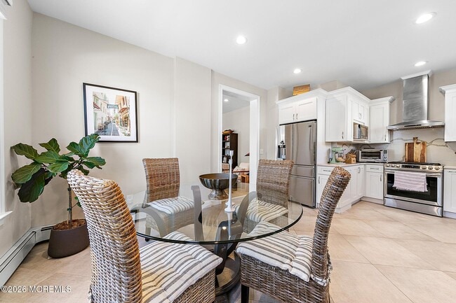 Building Photo - 701 Asbury Ave