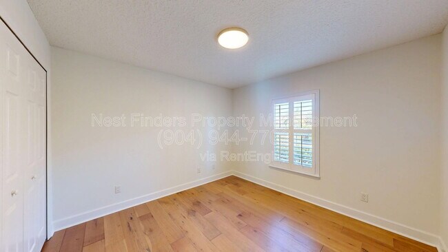 Building Photo - 283 Holland Dr
