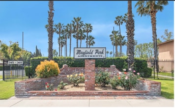 Building Photo - 2 Bed / 1 Bath Available Now!