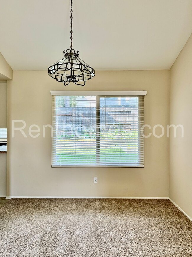 Building Photo - 13534 Longfellow Ln