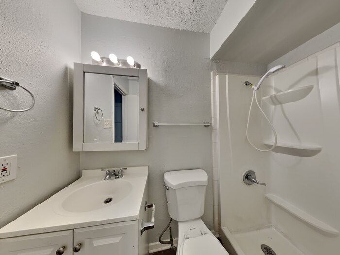 Building Photo - 1202 Neptune Dr