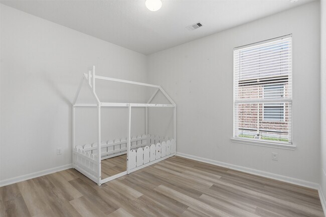 Building Photo - 3904 Waterworth Wy