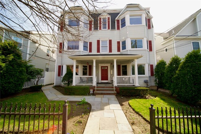 Building Photo - 54 Wildey St