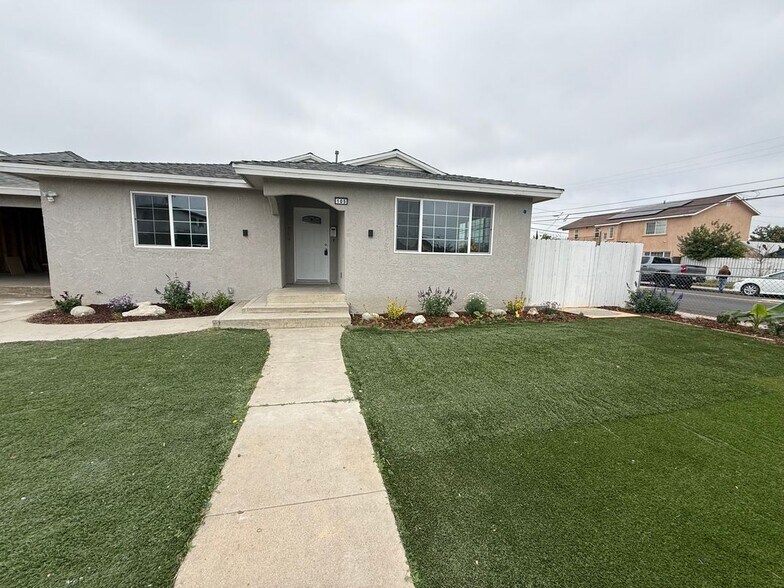 Building Photo - 105 S Roosevelt Ave