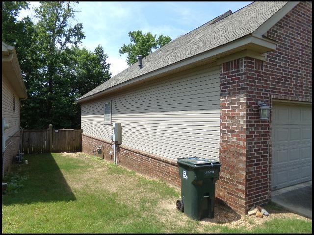 Building Photo - 37 Woodridge Dr