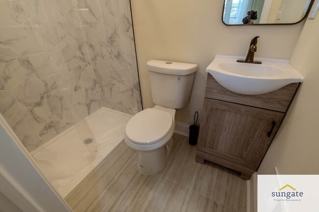 Building Photo - 1516 N Patterson Park Ave