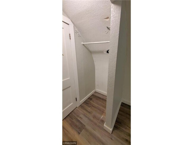 Building Photo - 376 Pierson Ave S