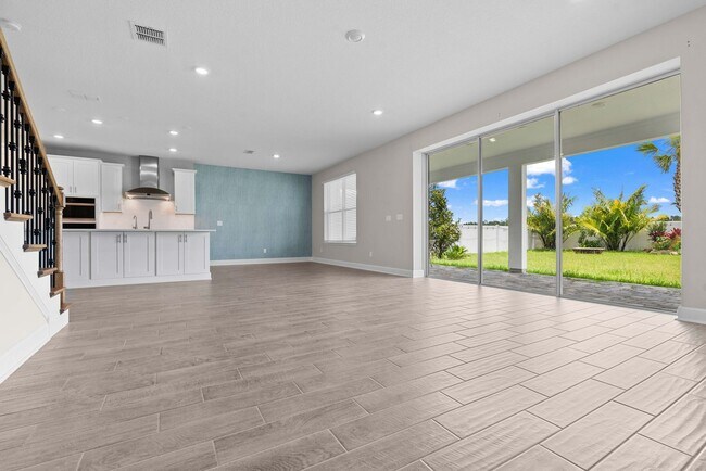 Building Photo - Luxury at its Finest, Private Lagoon!